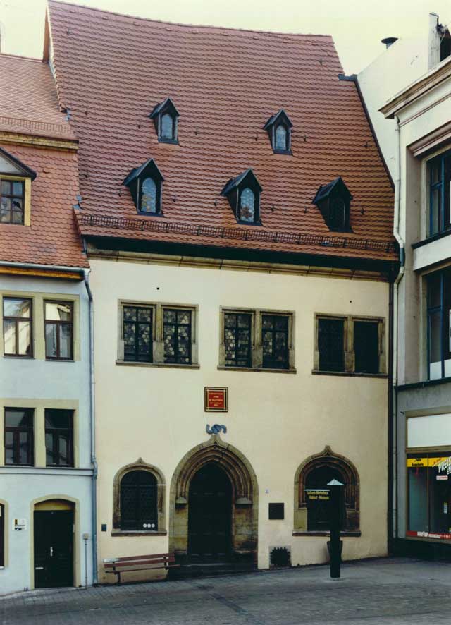 Sterbehaus-Strasse_640